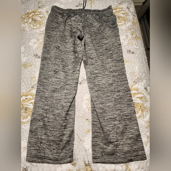 Women's Under Armour Sweatpants - Picture 2 of 3
